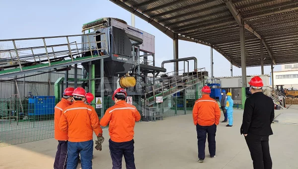 Fiberglass Shredder Bringing Waste Fiberglass Back to Life